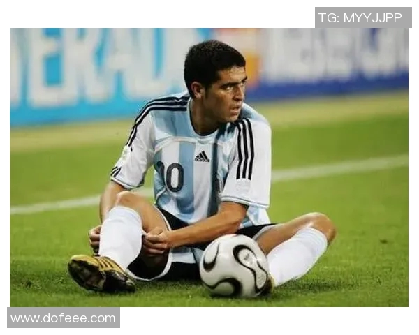 各组足球明星身价排名揭晓谁是当今足坛最贵球员的领军人物 各组足球明星身价排名揭晓谁是当今足坛最贵球员的领军人物