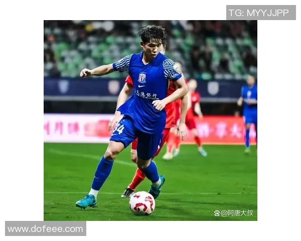 中超焦点战广州队迎战河南队全力争胜展现球队实力与斗志 中超焦点战广州队迎战河南队全力争胜展现球队实力与斗志