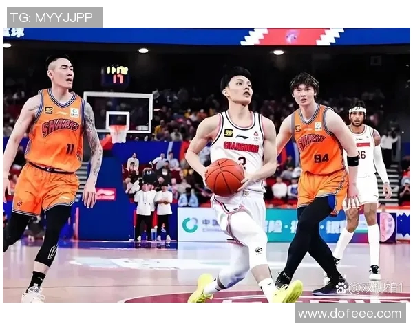 昔日黑历史明星重返赛场展现篮球风采引发热议 昔日黑历史明星重返赛场展现篮球风采引发热议